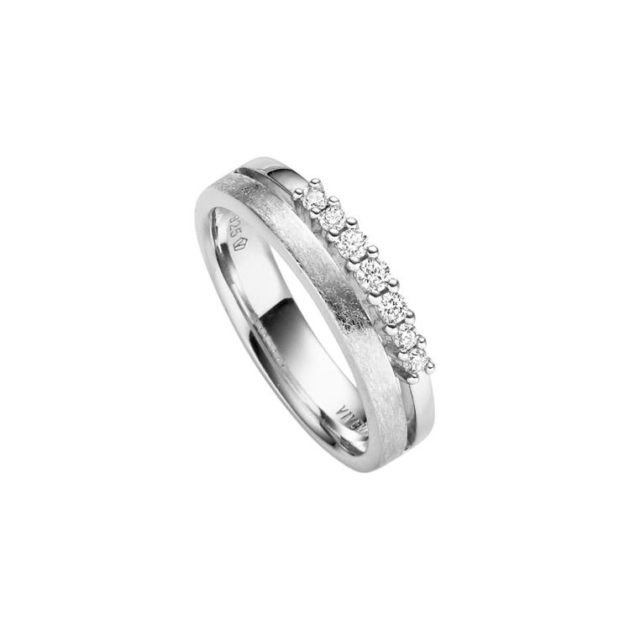 Ring mit 7 Zirkonia