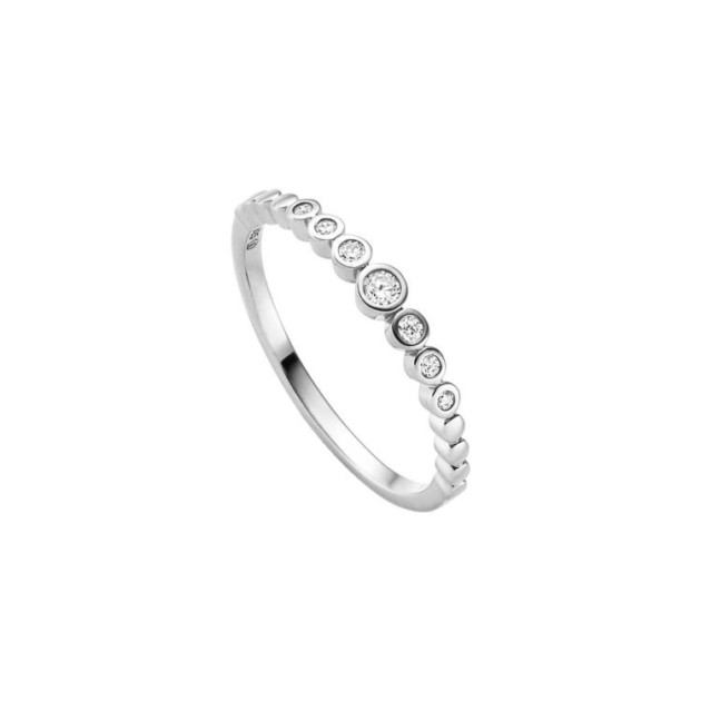 Ring mit 7 Zirkonia