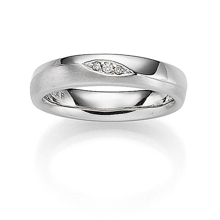 Damenring mit 3 Brillanten zus. 0,04ct.