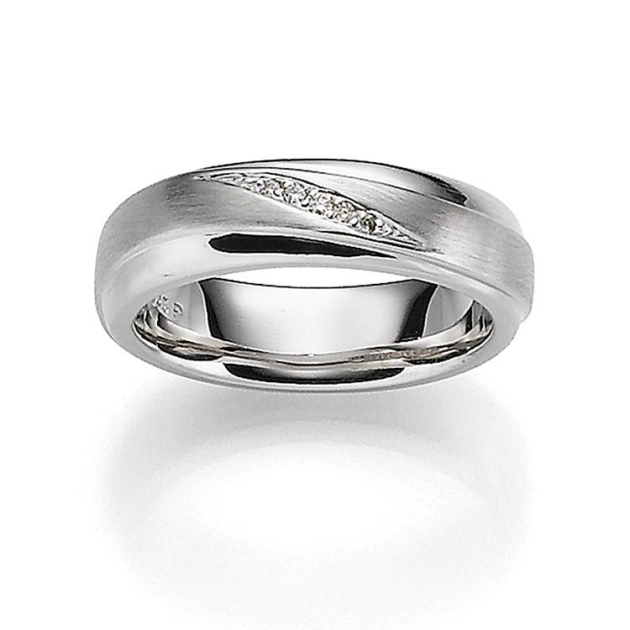 Damenring mit 5 Brillanten zus. 0,034ct.